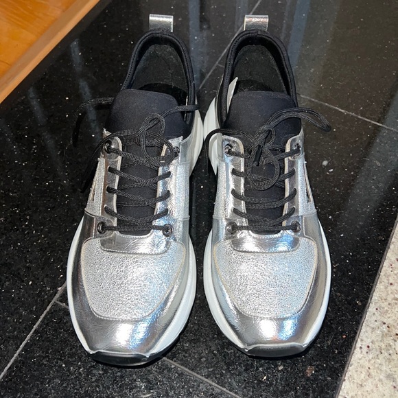 Silver sneakers - Picture 4 of 6